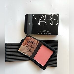 NARS Powder Blush in LOVE  4041 Full Size 4.8g / 0.16oz New In Box